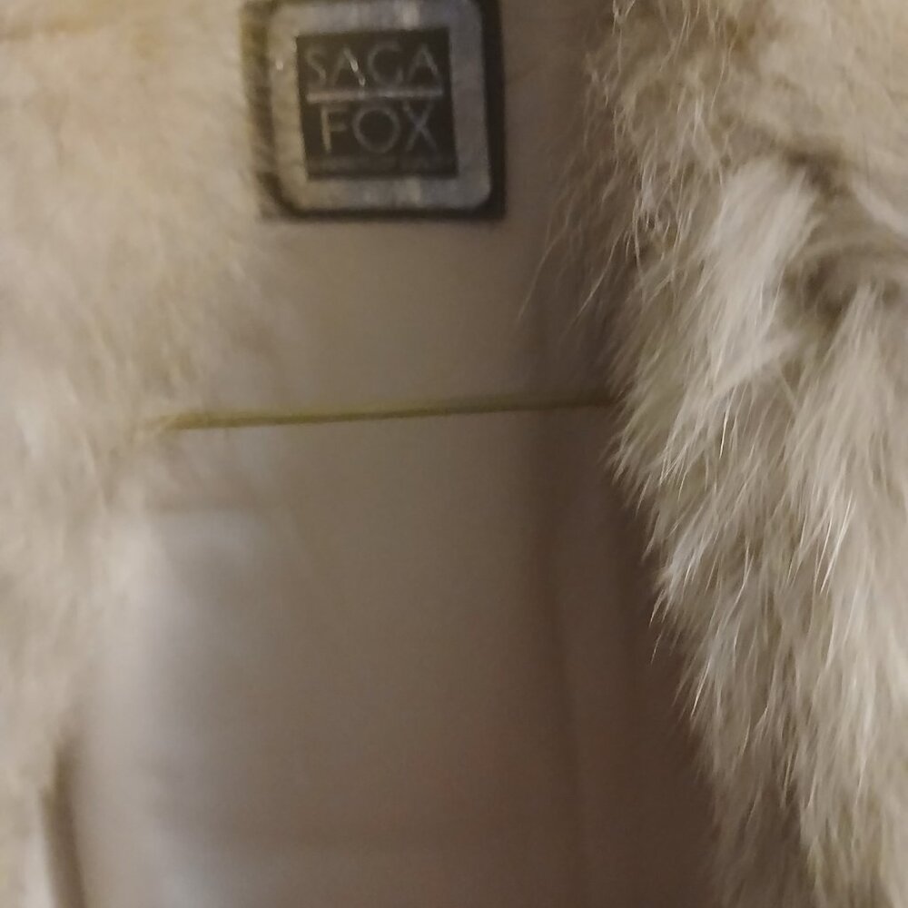100% Beautiful Fox Fur - Picture 7 of 7